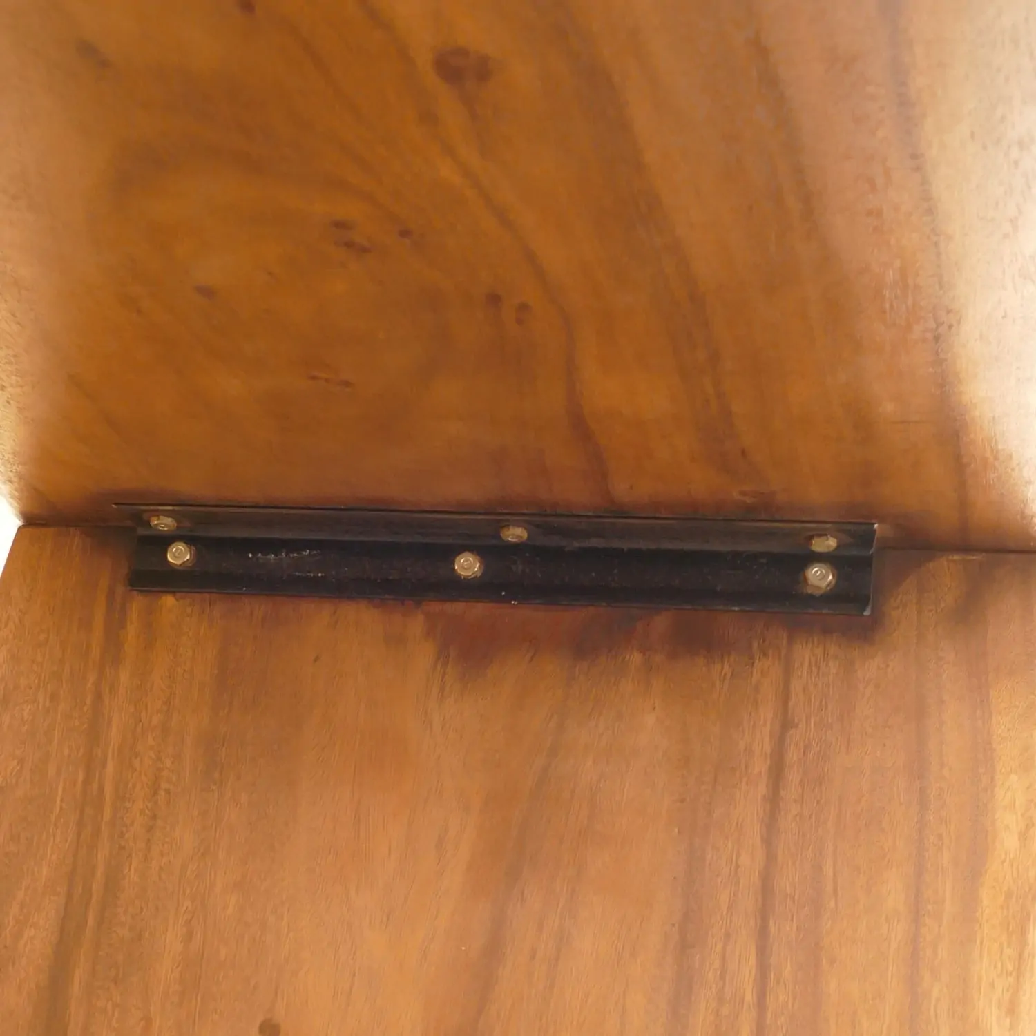  Product image 7 of the product “Natural Wood Table suar with wooden legs, 254.5.cm length, 95cm width, 78cm height. Table top 7cm thickness ”